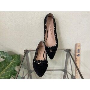 Tahari Girl Laurena faux Suede shoes Career /Office  Womens Size 9 studded